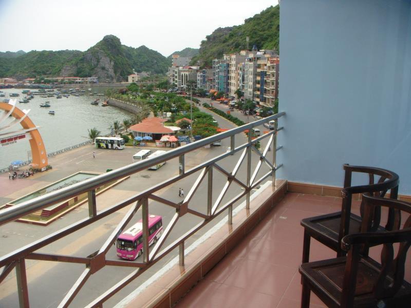 Full Moon Party Hotel Hai Phong Exterior photo