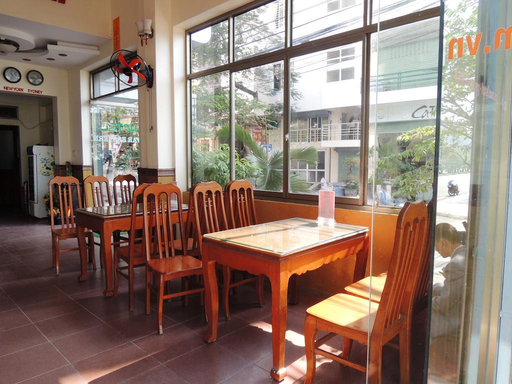 Full Moon Party Hotel Hai Phong Exterior photo