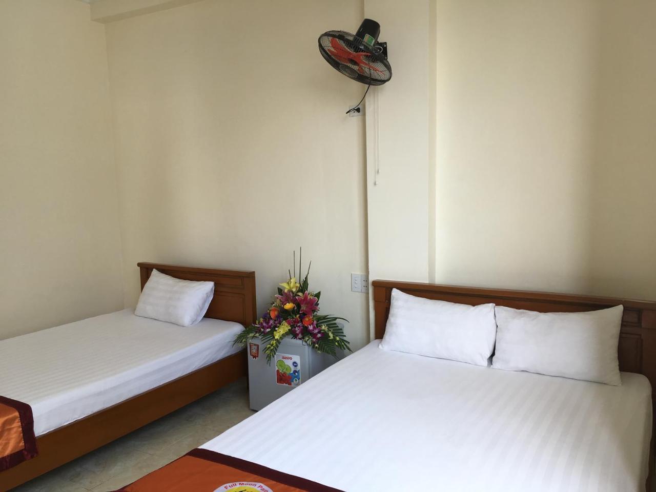 Full Moon Party Hotel Hai Phong Exterior photo